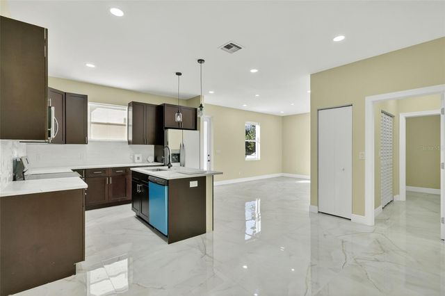 4248 26TH AVENUE, Vero Beach, FL 32967