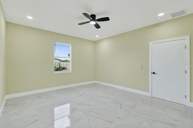 4248 26TH AVENUE, Vero Beach, FL 32967