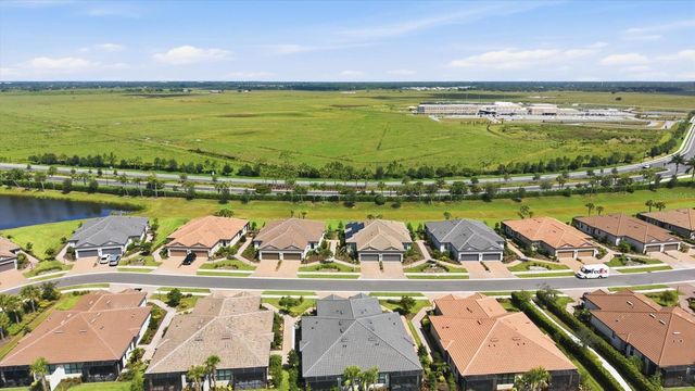 10068 MORNING MIST LANE, Sarasota, FL 34241