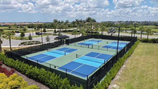 10068 MORNING MIST LANE, Sarasota, FL 34241