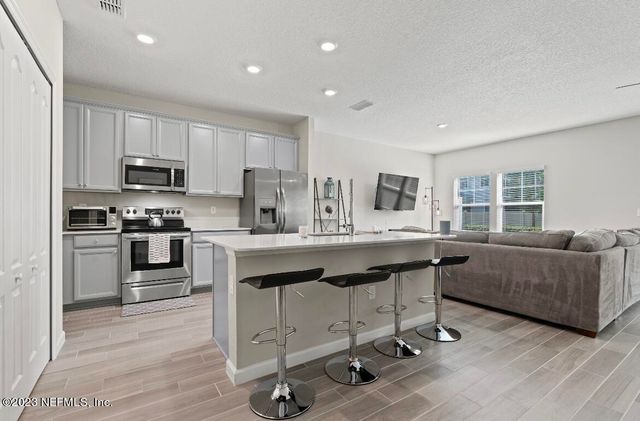 1682 POTTSBURG POINT Drive, Jacksonville, FL 32207