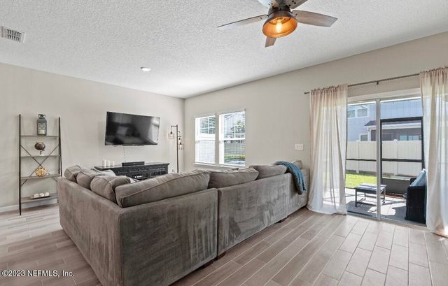 1682 POTTSBURG POINT Drive, Jacksonville, FL 32207