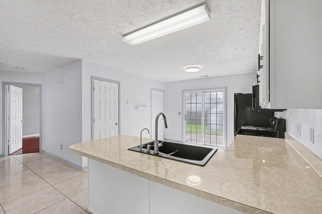 810 Keith Dr, La Vergne, TN 37086
