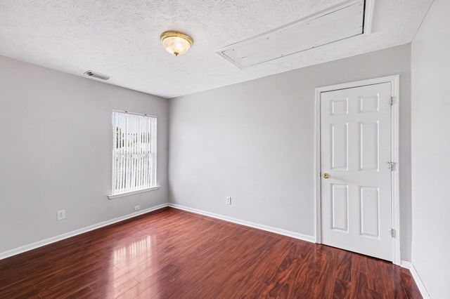 810 Keith Dr, La Vergne, TN 37086
