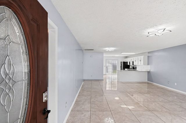 810 Keith Dr, La Vergne, TN 37086