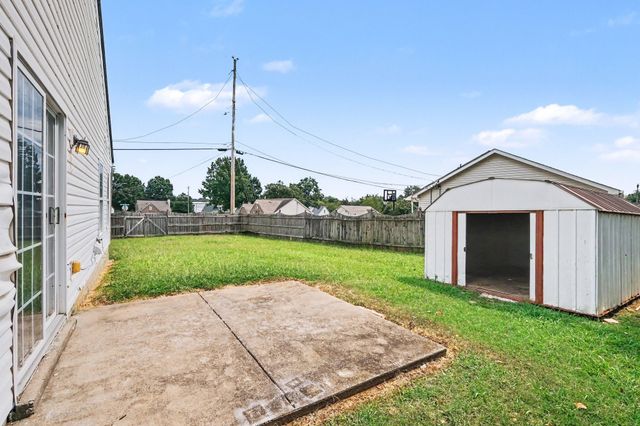 810 Keith Dr, La Vergne, TN 37086