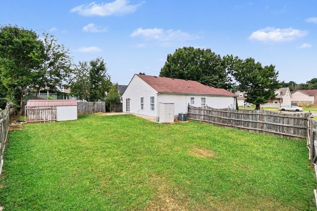 810 Keith Dr, La Vergne, TN 37086