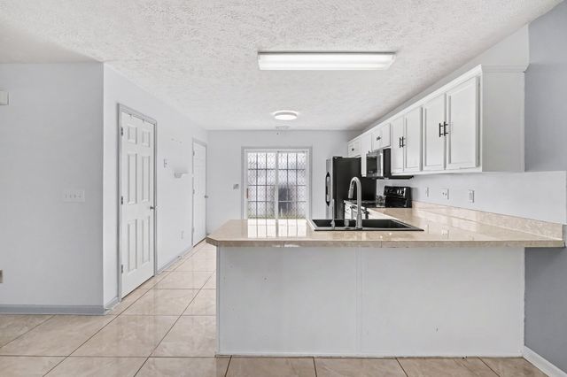 810 Keith Dr, La Vergne, TN 37086