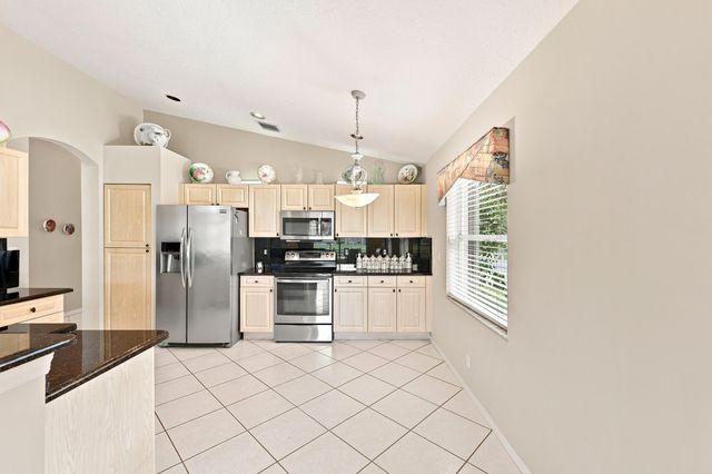 7221 Treviso Lane, Boynton Beach, FL 33472