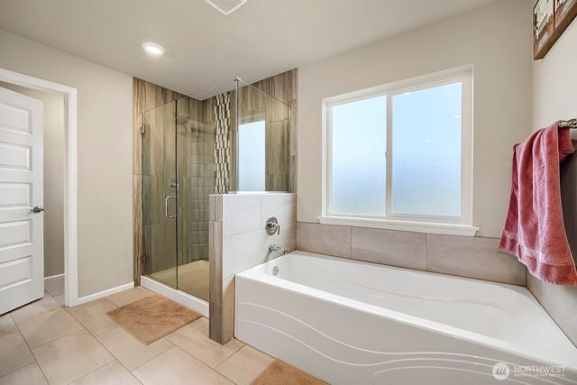 17326 129th Avenue E, Puyallup, WA 98374