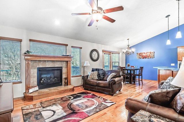 2535 N Sandstone St, Andover, KS 67002