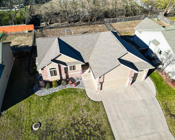 2535 N Sandstone St, Andover, KS 67002