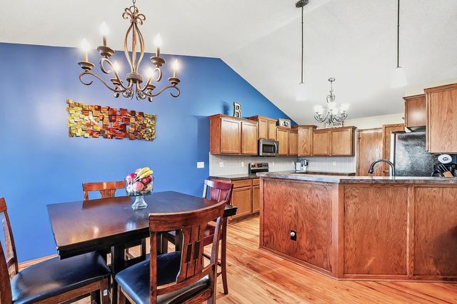 2535 N Sandstone St, Andover, KS 67002