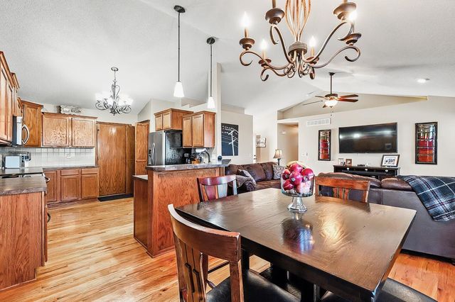 2535 N Sandstone St, Andover, KS 67002