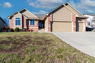 2535 N Sandstone St, Andover, KS 67002