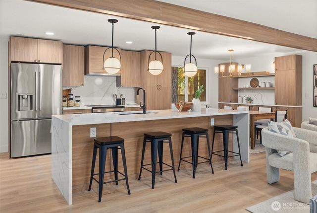 10406 115th Place NE, Kirkland, WA 98033