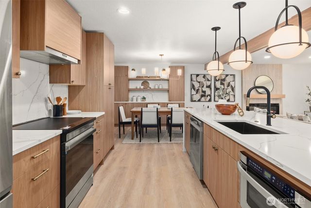10406 115th Place NE, Kirkland, WA 98033