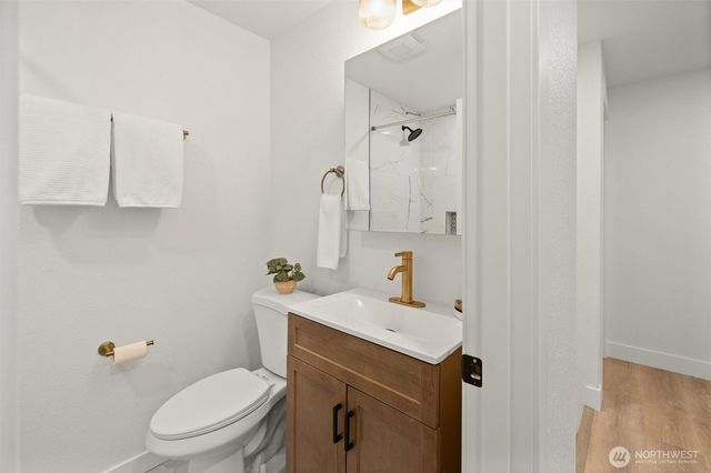 10406 115th Place NE, Kirkland, WA 98033