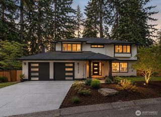 10406 115th Place NE, Kirkland, WA 98033