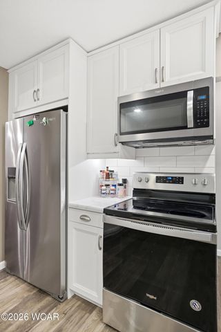 613 Meadowbrook Drive, Lima, OH 45801