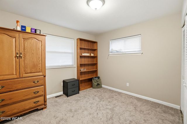 613 Meadowbrook Drive, Lima, OH 45801