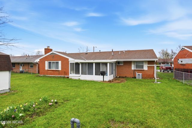 613 Meadowbrook Drive, Lima, OH 45801