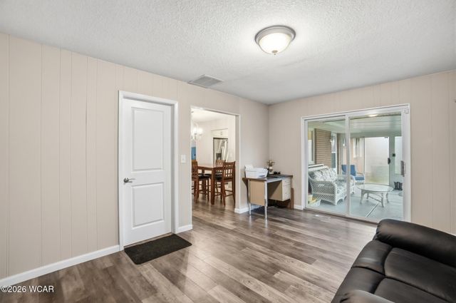 613 Meadowbrook Drive, Lima, OH 45801