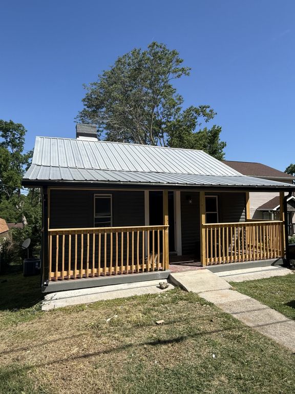 3036 Indiana Ave, Nashville, TN 37209