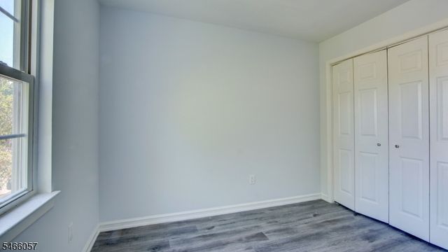10 Starlight Ct, New Brunswick City, NJ 08901