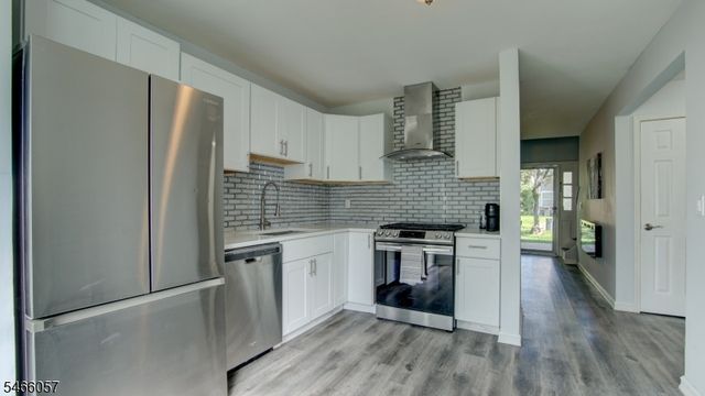 10 Starlight Ct, New Brunswick City, NJ 08901