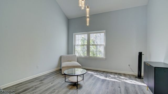 10 Starlight Ct, New Brunswick City, NJ 08901