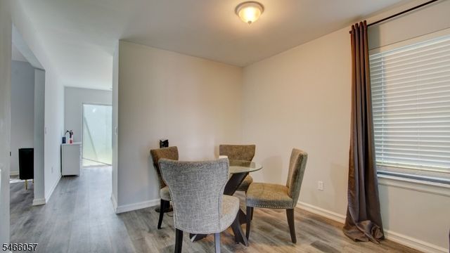 10 Starlight Ct, New Brunswick City, NJ 08901