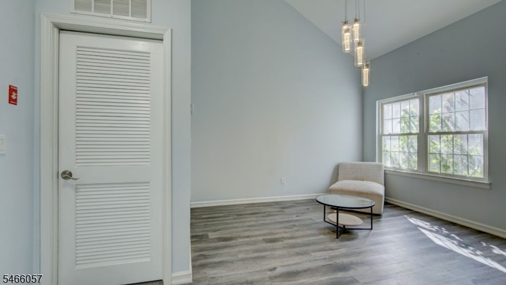10 Starlight Ct, New Brunswick City, NJ 08901 — photo 3