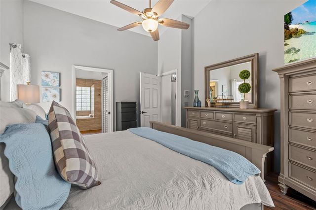 1090 ROLLING OAKS AVENUE, Tarpon Springs, FL 34689