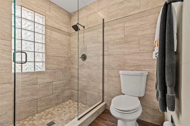 1090 ROLLING OAKS AVENUE, Tarpon Springs, FL 34689