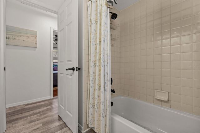 1090 ROLLING OAKS AVENUE, Tarpon Springs, FL 34689