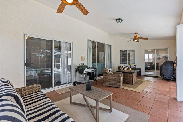 1090 ROLLING OAKS AVENUE, Tarpon Springs, FL 34689