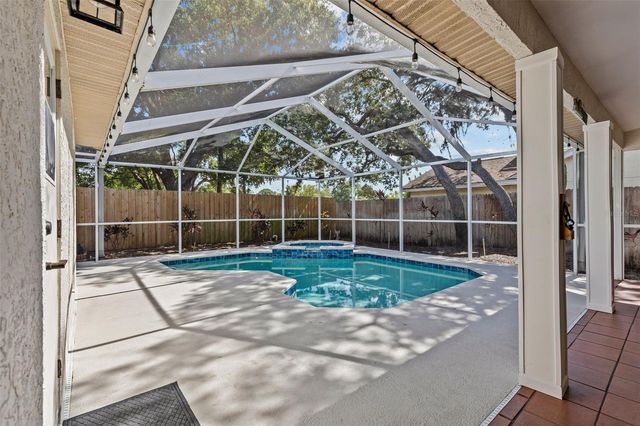 1090 ROLLING OAKS AVENUE, Tarpon Springs, FL 34689