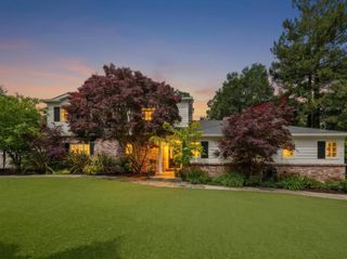 300 Uplands Drive, Hillsborough, CA 94010