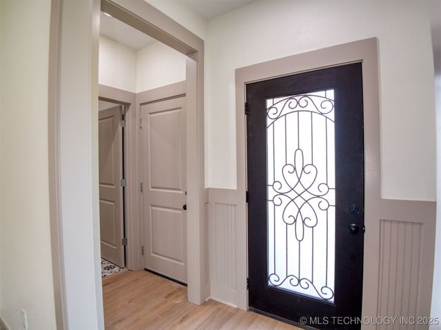 212 Cottonwood Street, Calera, OK 74730