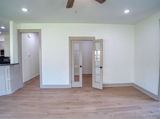 212 Cottonwood Street, Calera, OK 74730