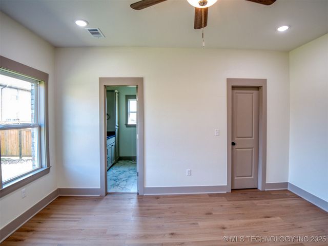 212 Cottonwood Street, Calera, OK 74730