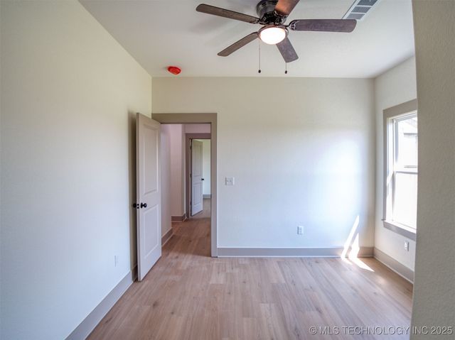 212 Cottonwood Street, Calera, OK 74730