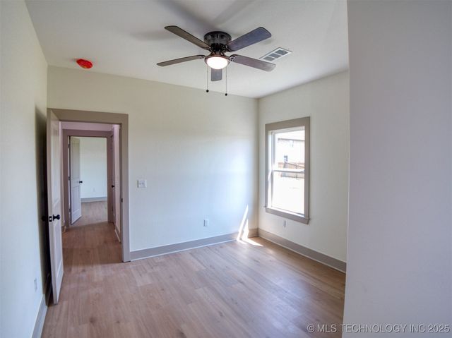 212 Cottonwood Street, Calera, OK 74730