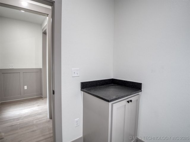 212 Cottonwood Street, Calera, OK 74730