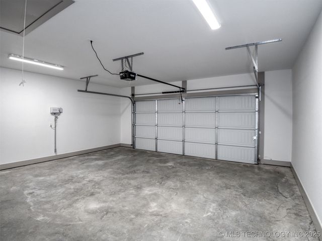 212 Cottonwood Street, Calera, OK 74730