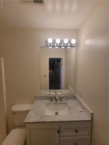 1125 Snowbird LN, Virginia Beach, VA 23454