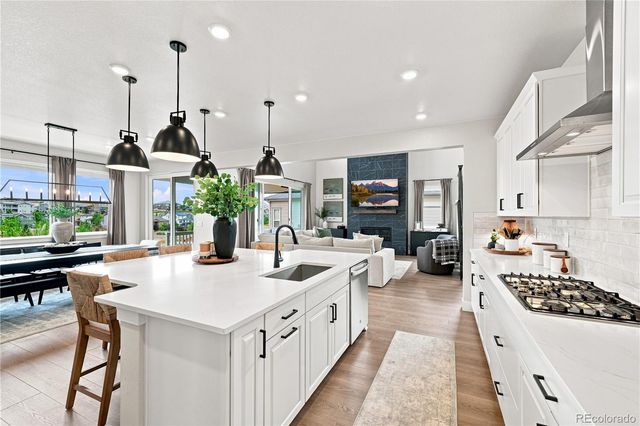 16675 W 93rd Place, Arvada, CO 80007
