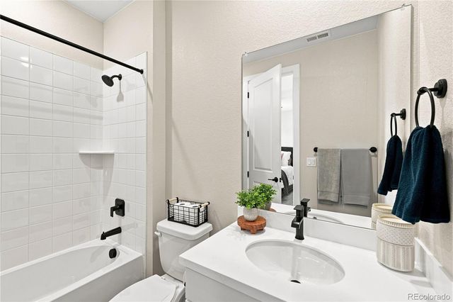 16675 W 93rd Place, Arvada, CO 80007