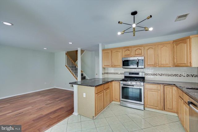 401 PHEASANT RUN, Monmouth Junction, NJ 08852